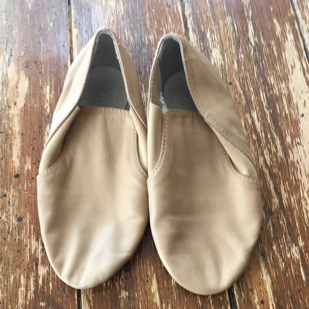 Girls jazz shoes